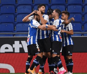  中场核心伤愈，回归首战传射建功