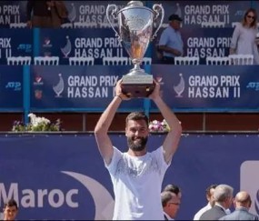  兹维列夫柏林登顶，本土作战斩获职业生涯首冠