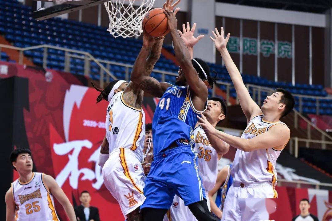  北控男篮多点开花，主场大胜南京同曦队