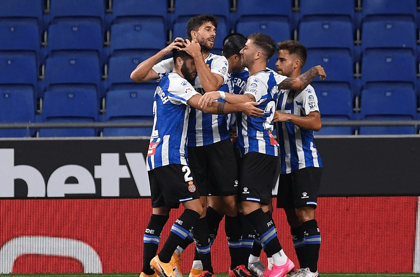  中场核心伤愈，回归首战传射建功