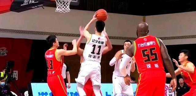  赵继伟末节发威助辽宁逆转浙江广厦