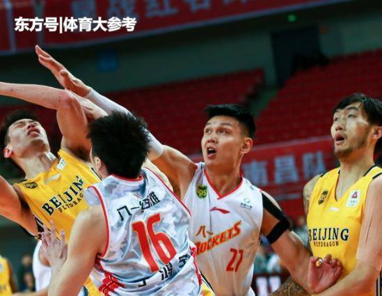  广州龙狮防守反击，爆冷击败浙江广厦队