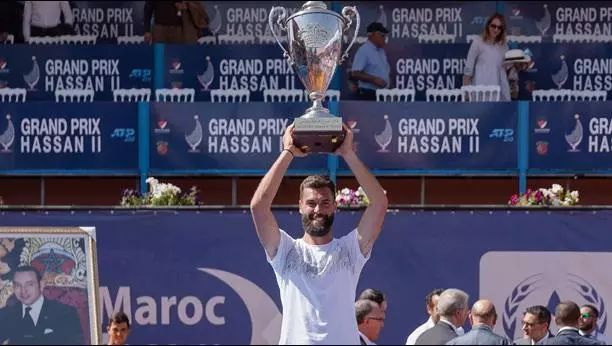  兹维列夫柏林登顶，本土作战斩获职业生涯首冠